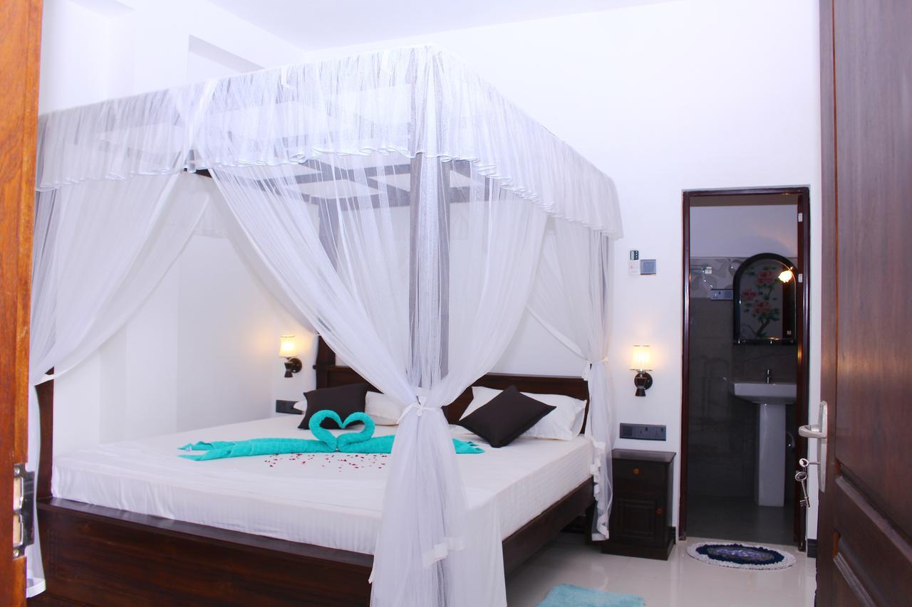 Turtle Reef Guest Bed & Breakfast Мириса Екстериор снимка